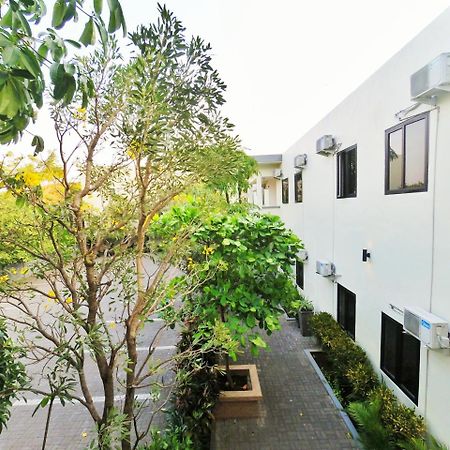Hotel Transit Pasuruan Dış mekan fotoğraf