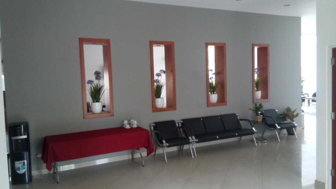 Hotel Transit Pasuruan Dış mekan fotoğraf