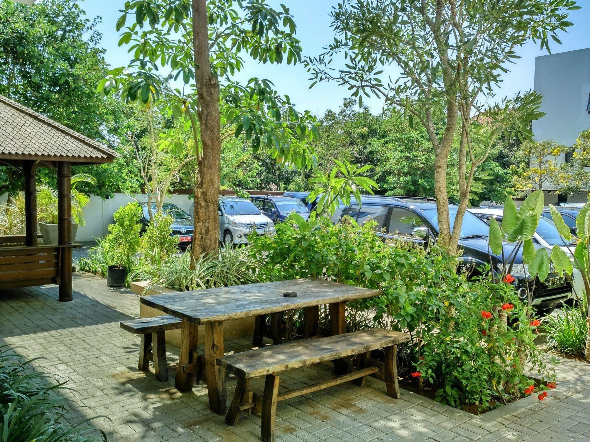 Hotel Transit Pasuruan Dış mekan fotoğraf